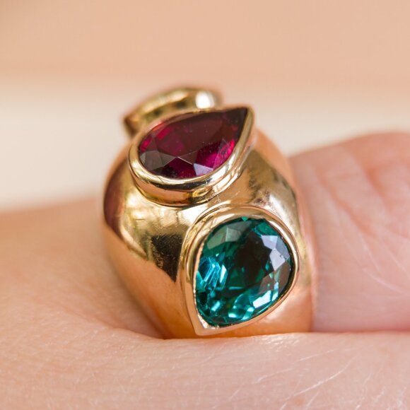 Three-Stone Tourmaline Dome Ring – 14 k Gold, Size 6¼ - Picture 11 of 15